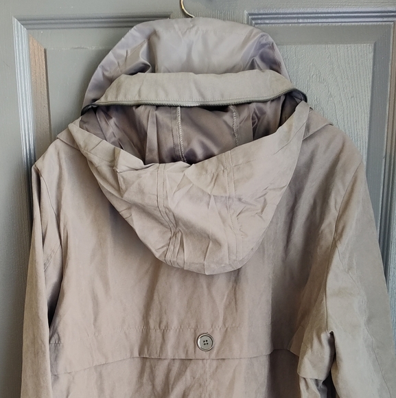 XXL Lillian lightweight jacket - Picture 3 of 3